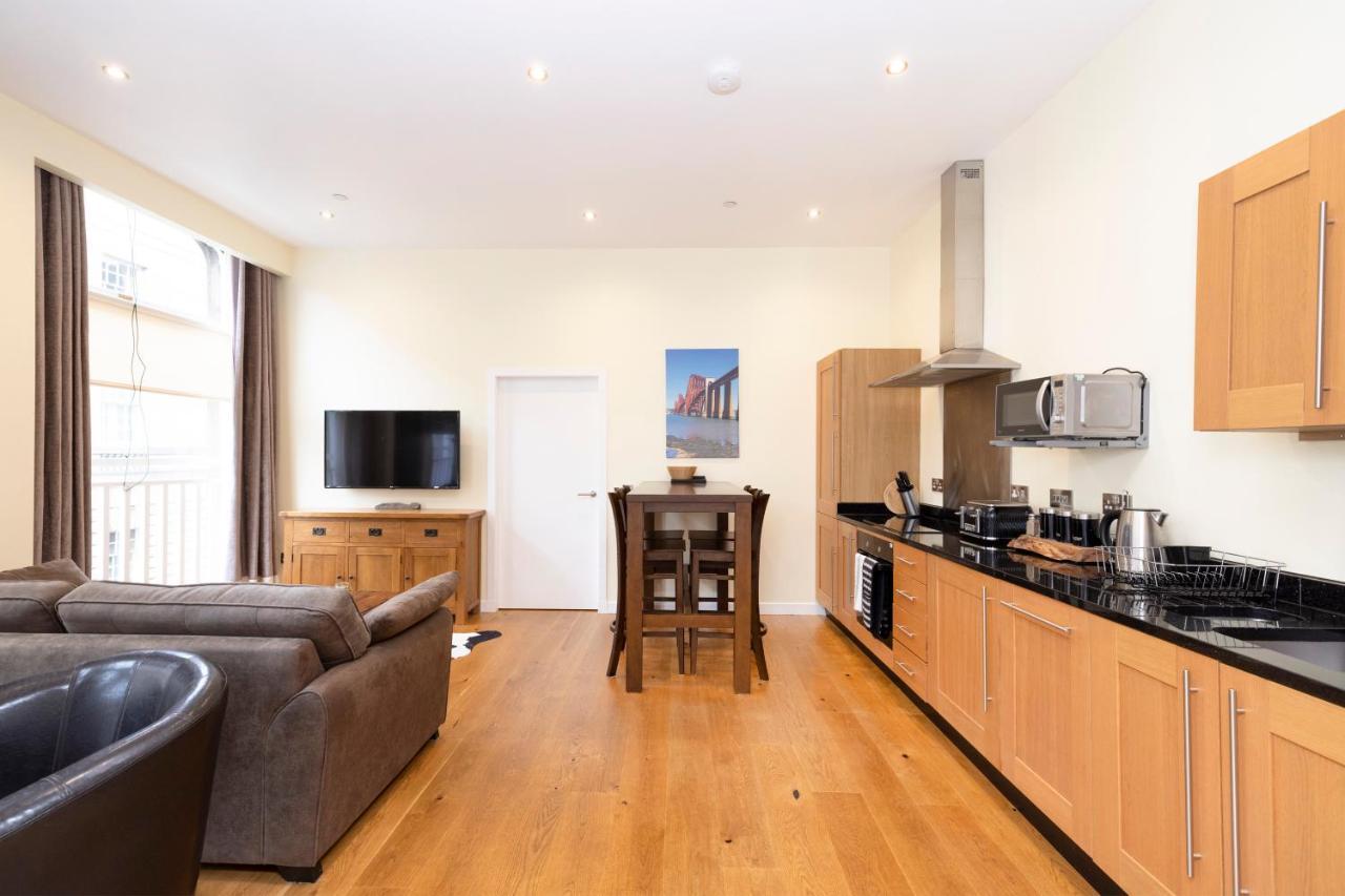 Ferienwohnung Joivy 1 Bed Flat In Old Town, Next To St Giles Cathedral EDI Exterior foto