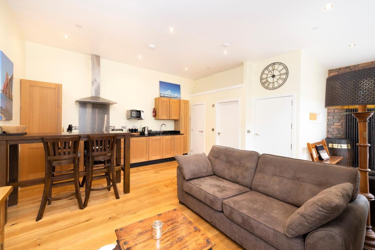 Ferienwohnung Joivy 1 Bed Flat In Old Town, Next To St Giles Cathedral EDI Exterior foto